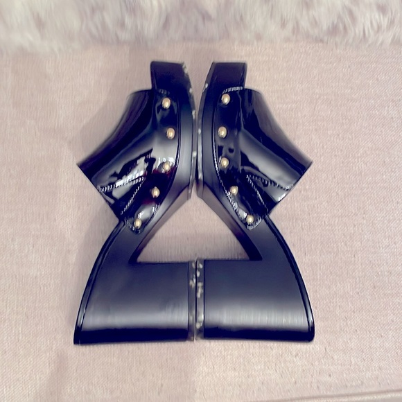 Cool Planet by Steve Madden black Patent leather type Sandal Size 8.5 - Picture 5 of 6